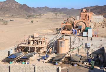 鑫?？偘K丹某金礦全貌